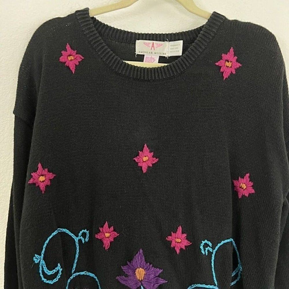 American Weekend Women’s Vintage 80s Black Knit Floral Embroidered Sweater Large - Picture 7 of 11